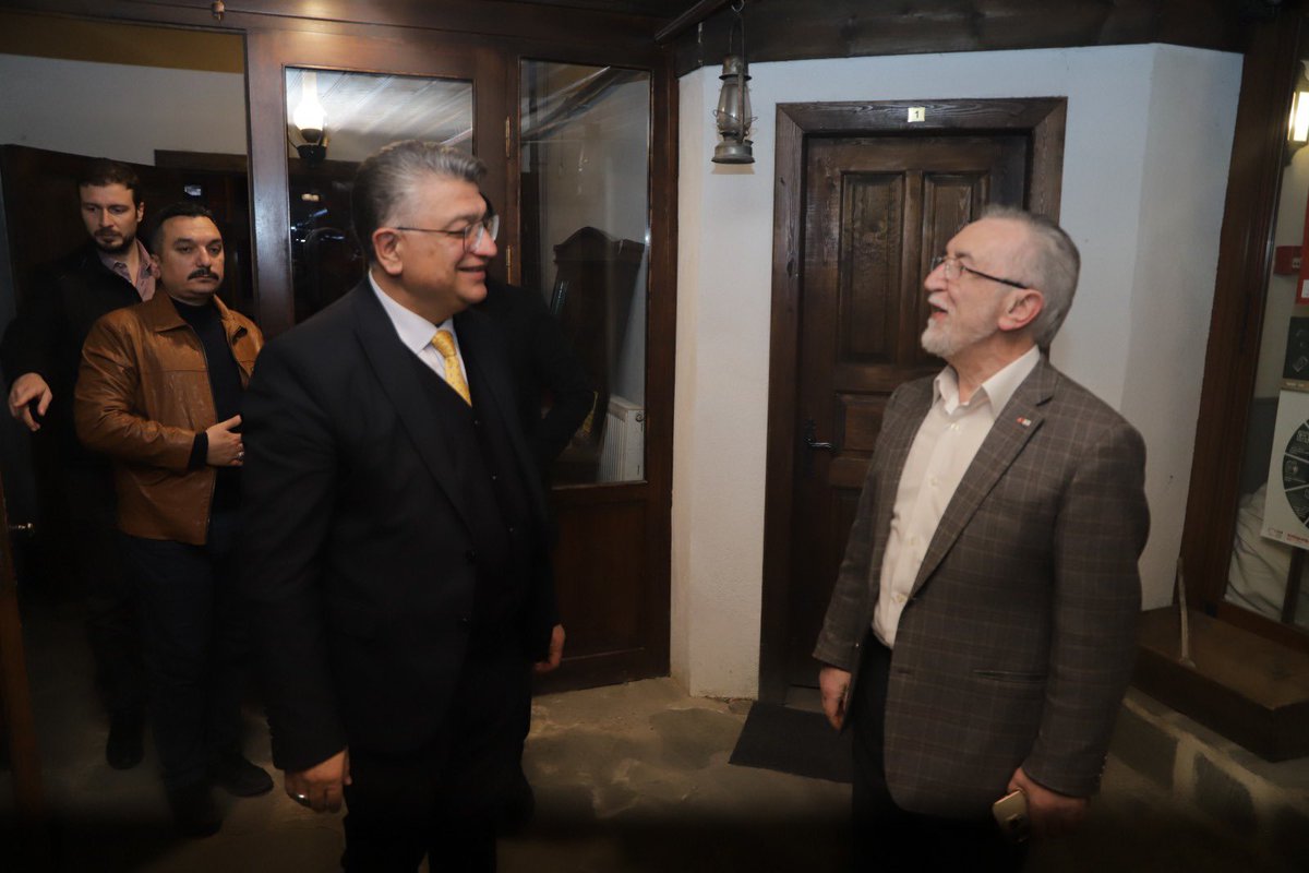 DPÜ Hayat Üniversitesi etkinlikleri için Sn.Rektörümüz Süleyman KIZILTORAK’a Tavşanlı MYO Md.Prof.Dr.İsmet ÇELİK’e, Md.Yrd. Deniz KAPTAN’a Okul Sekreteri Ali AYAZ, Domaniç MYO Sekreteri Zafer YILDIRIM’a Md. Yardımcısına ve değerli misafirlerimize teşekkür ederiz.