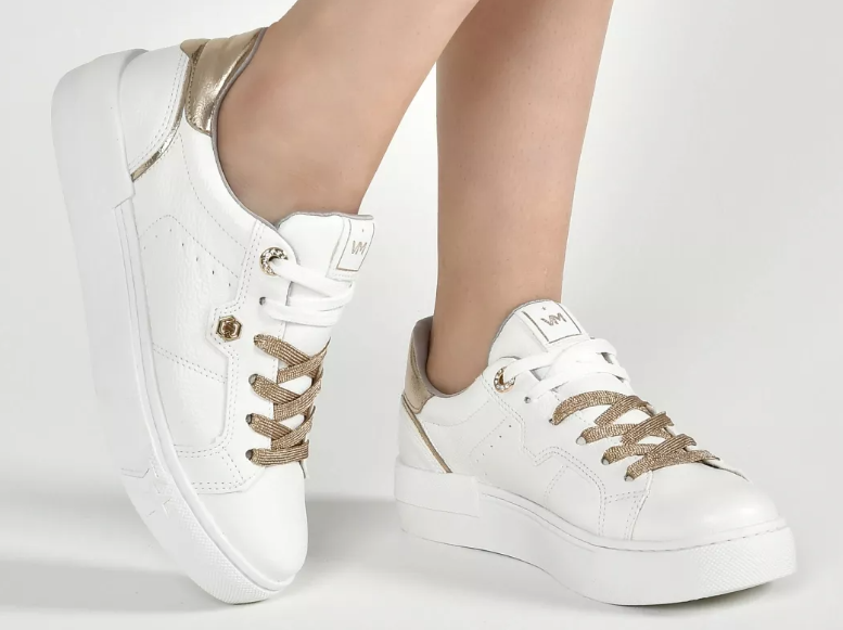 Xtudo_achecup's tweet photo. 📣Oferta do Dia Mercado livre🤑
              
↪️Tênis Via Marte Casual Fem  - loja oficial👟
                 
💵Por R$ 249,99  / 💳em 12x R$ 24,51

🎟️Ative o cupom de  R$ 30 OFF ↩️

🔗Confira: https://t.co/YhmKVwIqVS

#cupom #moda #estilo #casual #viamarte https://t.co/pvCLmhLMfm