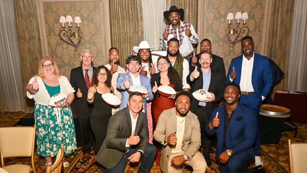 The 6th Annual #GigemGala is almost here!  Join
@vonmiller &amp; Aggie Legends on Friday, April 18 at
<a href="/MiramontCC/">Miramont CC</a> to support Von’s Vision at TAMU—impacting 1,100+ students since 2018! Let’s keep changing lives! 🎟️vonmiller.org | #VonsVision #GigEm #TAMU