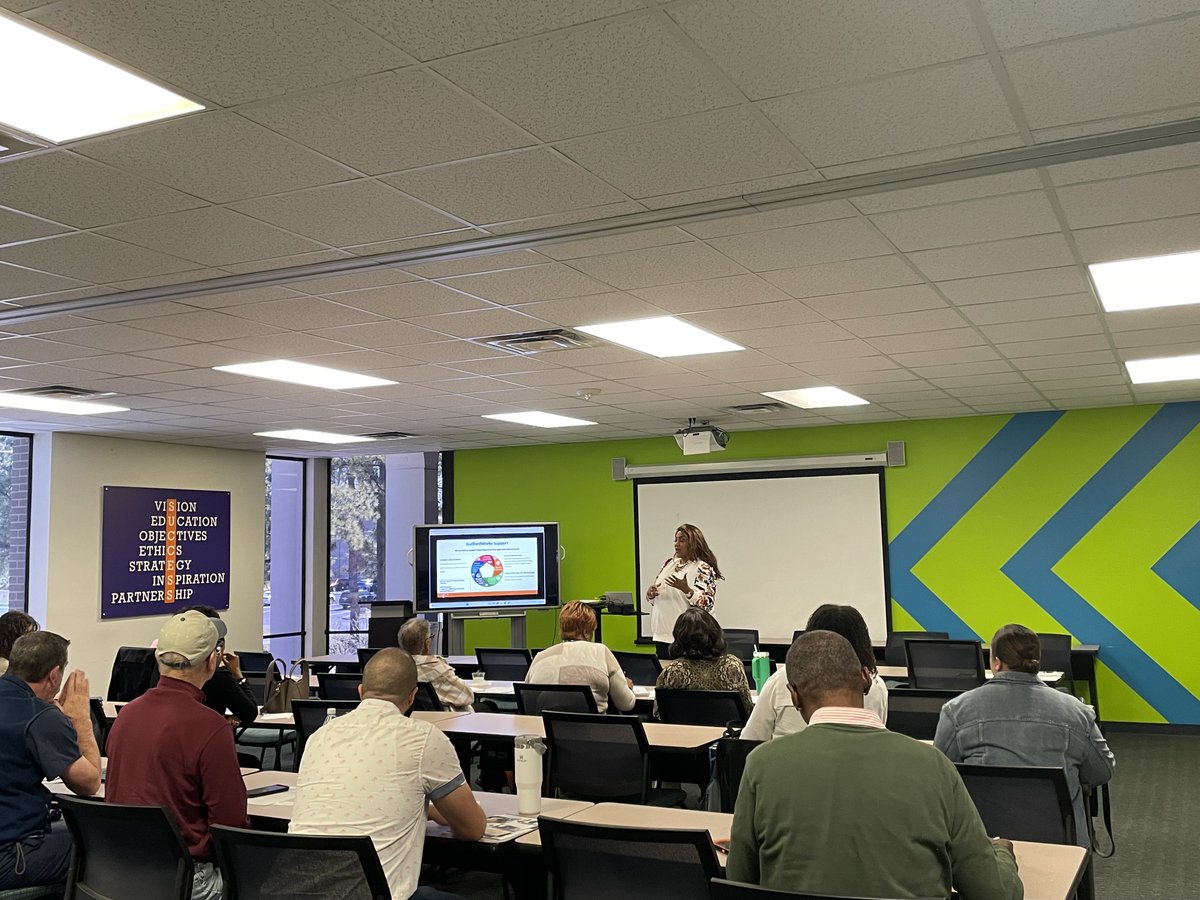 The Gear Up | ASAP: Customized Career Pathways for the Future info session was a success! Special thanks to the amazing speakers, panelists, and special guests that joined us today.
To learn more about Gear Up | ASAP, visit gearupguilford.org!
