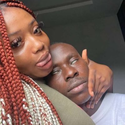 YKoluwaseun9's tweet image. See who dey advice una