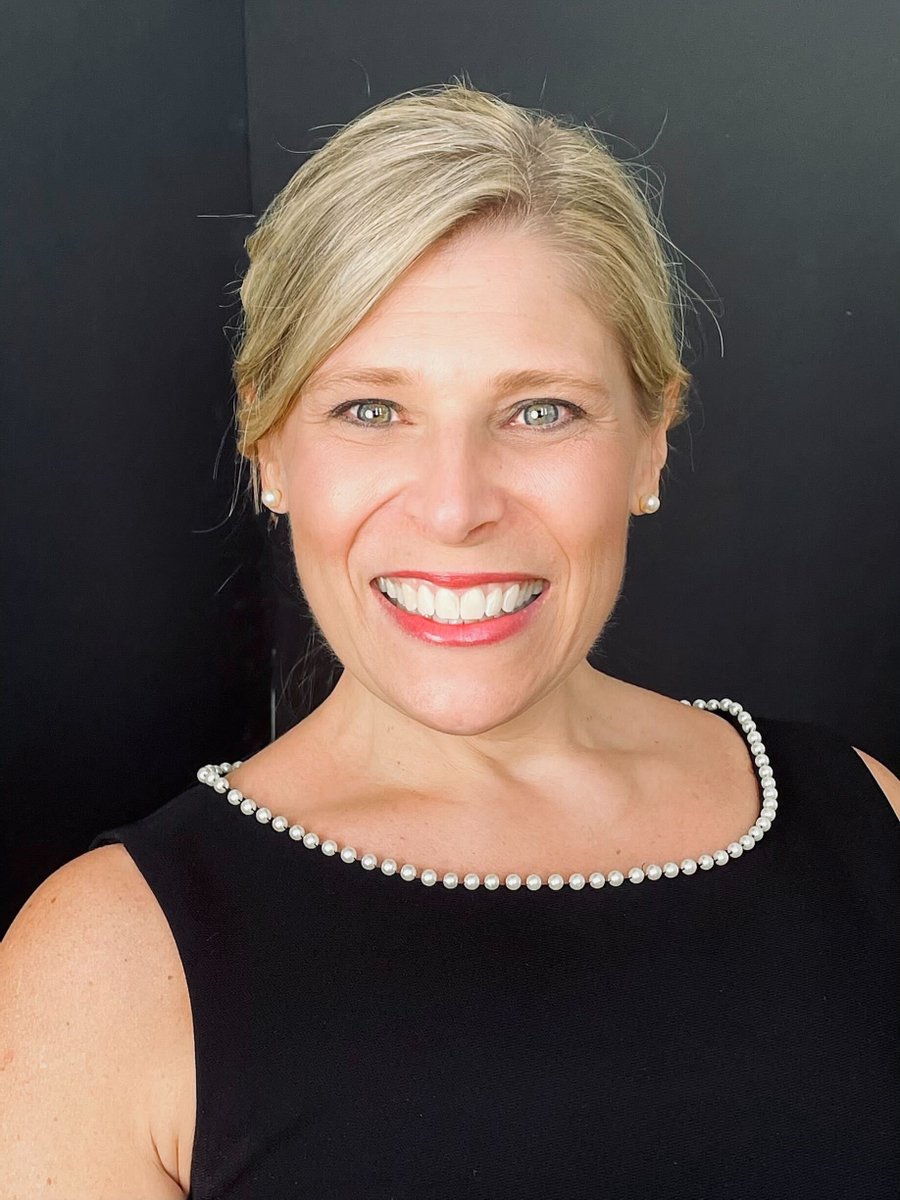 Trade Show Executive (@tradeshowexec) on Twitter photo Trade Show Executive’s showcase of women superstars in the events industry is continuing with Diane Vidoni, Chief Operating Officer at <a href="/eMergeAmericas/">eMerge Americas</a>.
Get her perspective on misconceptions about women in the field, advice and more:
tradeshowexecutive.com/powerful-women…
#eMergeAmericas Trade Show Executive’s showcase of women superstars in the events industry is continuing with Diane Vidoni, Chief Operating Officer at <a href="/eMergeAmericas/">eMerge Americas</a>.
Get her perspective on misconceptions about women in the field, advice and more:
tradeshowexecutive.com/powerful-women…
#eMergeAmericas