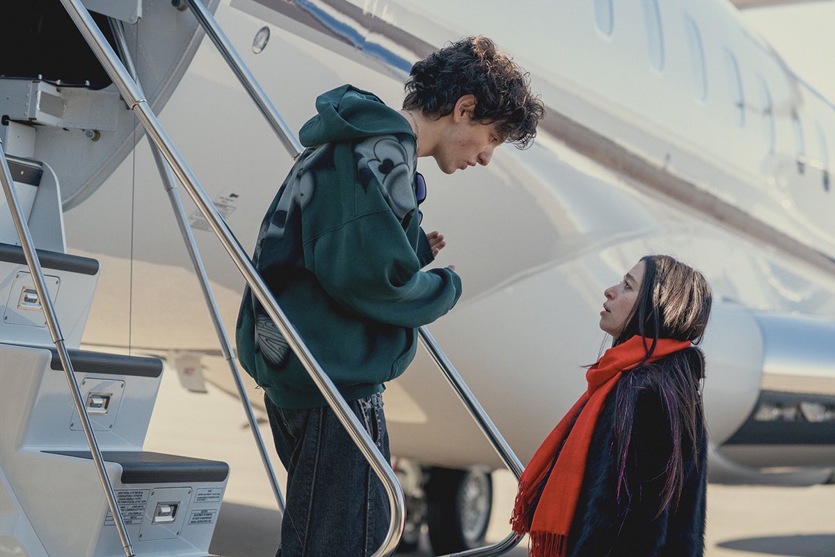 𝗗𝗲𝗮𝗱𝗹𝗶𝗻𝗲 ᴿᴾ • Newsletter!
𝗘͟𝘅͟𝗰͟𝗹͟𝘂͟𝘀͟𝗶͟𝘃͟𝗲͟ • Review • Interviews • More

🗞️ 𝘕𝘦𝘸𝘴: New images from the set show the detailed work in real Brooklyn locations, where <a href="/AnoraMovieRP/">𝖠𝗇𝗼𝙧𝖺 ᴿᴾ</a>'s story begins to take shape.