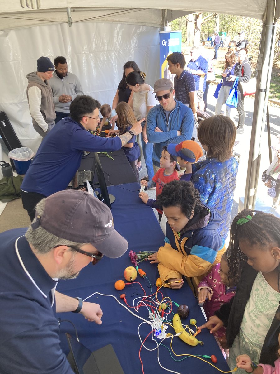 STEMGTRI's tweet image. We had a wonderful time this weekend at the @ATLSciFest! Thank you to the @ScienceATL team for organizing another successful event, to the amazing @GTRI volunteers who helped make our booth a success, and to every attendee who stopped by with curiosity and excitement. #AtlSciFest