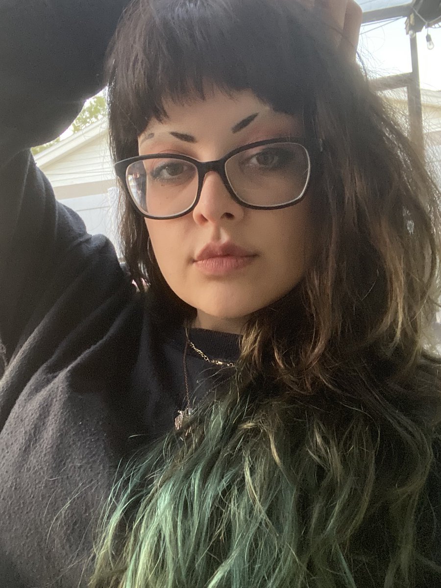 ThursdayIXIX's tweet photo. I absolutely ADORE the fact that I make money in my sleep. 
There is nothing better than going about your week stress-free! 

Keep in mind, by the time you’re finished reading this; I’ll already have another $200 sent to my cashapp JUST BECAUSE IM THAT BITCH! 🥱🥱🥱

Send!!!! https://t.co/Oa8xQtSTot