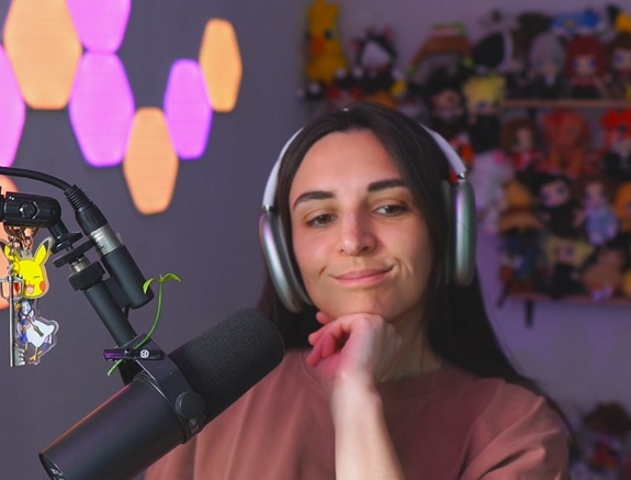 earthbounding on a tuesday who dis

twitch.tv/cyunidottv