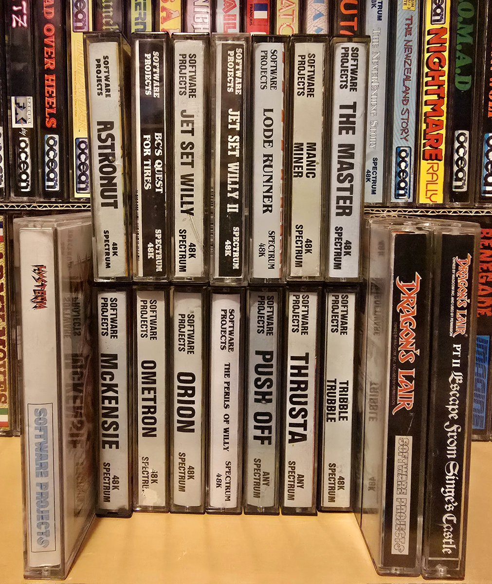 MarkRJones1970's tweet image. My collection of #ZXSpectrum games by #SoftwareProjects. Includes the famous Manic Miner & Jet Set Willy plus the simple looking but infuriatingly addictive Lode Runner!
Along with fantastic artwork by #RogerTissyman! #RetroGaming