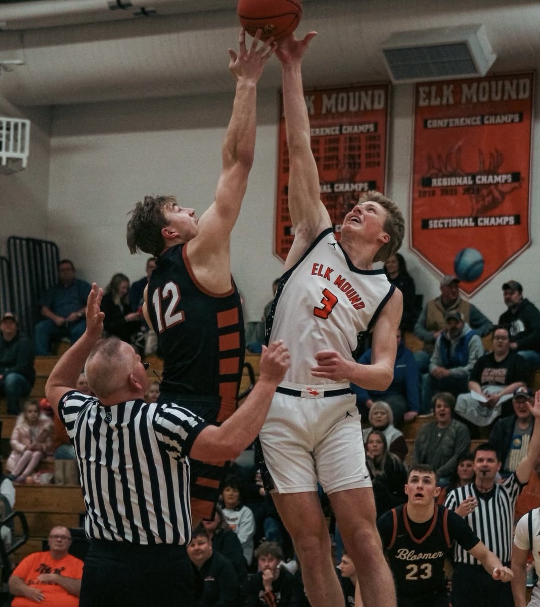 Congratulations to Logan Jerome on earning D3 WBCA Honorable Mention All-State honors! wisbca.org/news_article/s…