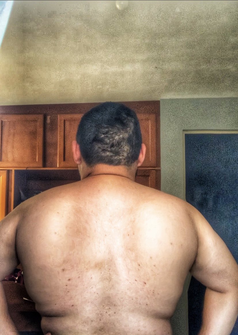 Rubn48085020425's tweet photo. #muscleback #bulk #gay #mexicanbulk #beargay #latinbear
๐ฅฐ๐ฅฐ๐ฅฐ https://t.co/Rw4bMbhfJt