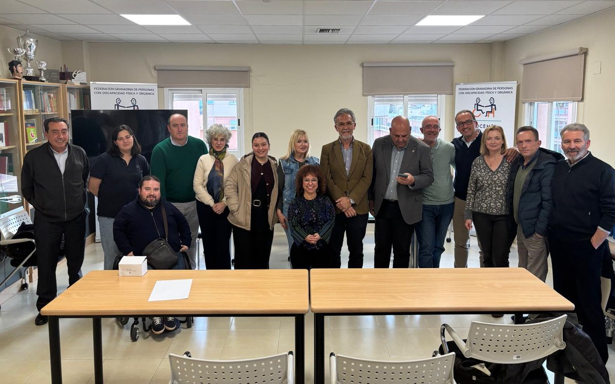 Hoy en <a href="/FEGRADI/">FEGRADI</a>  hemos reunido a actores clave para garantizar que las personas con discapacidad sean protagonistas de #Granada2031     
Juntos trabajamos para
 ✅ Asegurar accesibilidad universal.
✅Incorporar todas las perspectivas.
✅Crear una programación cultural  inclusiva