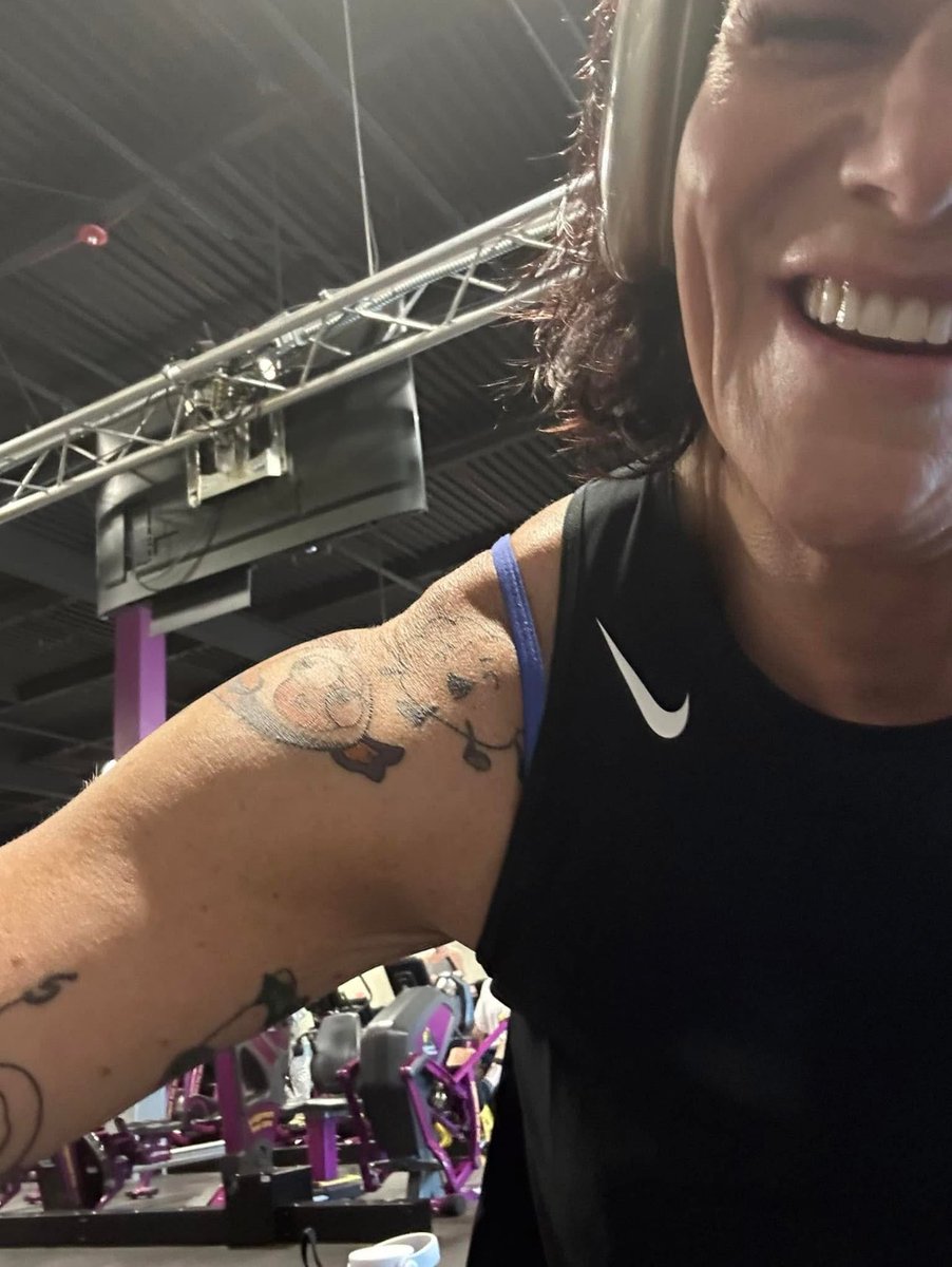 VeefriendsEdits's tweet photo. People want your results till they see what it takes to get them.
No skin removal and gaining weight.
Nobody wants to have that conversation though.
#looseskin https://t.co/1Ec8j09Tjp