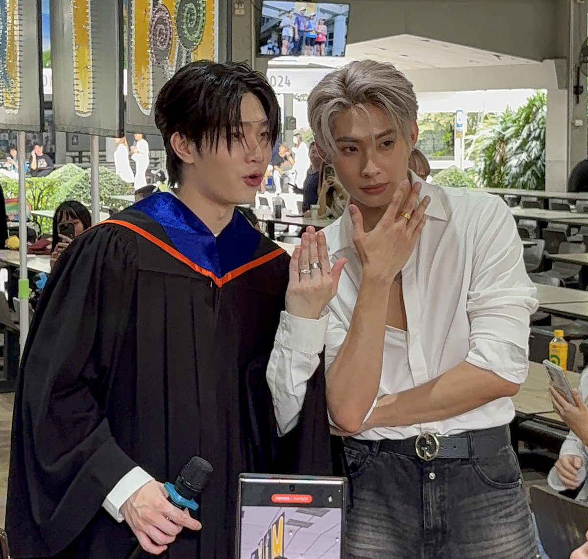 Bakmee_'s tweet photo. งานรับปริญญาพิ้ยิมม 12.12.67 👑
#TutorYim
#Mynameis_yim
#YimGraduationDay https://t.co/2ILsVVhVu9