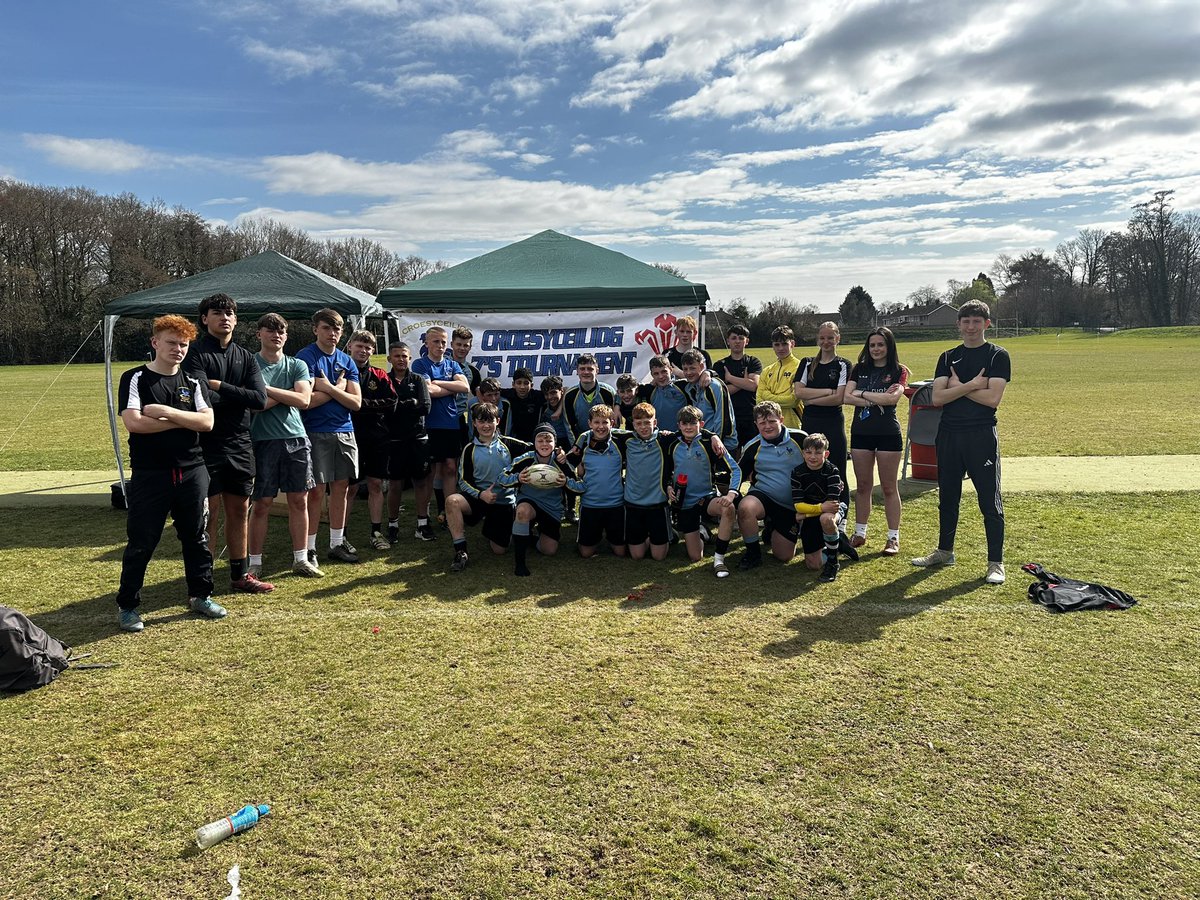 LoukasPara1987's tweet image. Another successful day of 7s rugby today with year 8! Some brilliant rugby on display with plenty of young talent in the making! Well done to my boys getting to the final but overall well done to @KingHenrySchool on taking the win 🏆👏🏾👏🏾👏🏾 Excited for Year 9 tomorrow ❤️🏉🏉