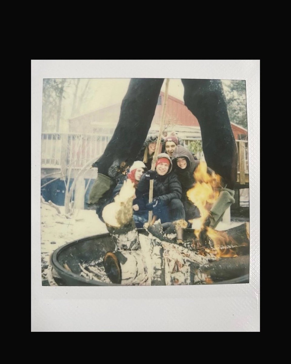 📸💥 © 𝗟𝗼𝗼𝗸 𝗮𝘁 𝘁𝗵𝗲 𝗰𝗮𝗺𝗲𝗿𝗮!
#PhotoBoothRP: 𝘴𝘮𝘪𝘭𝘦 𝘢𝘵 𝘵𝘩𝘦 𝘤𝘢𝘮𝘦𝘳𝘢.
( 🎬🍿 ) by <a href="/AnoraMovieRP/">𝖠𝗇𝗼𝙧𝖺 ᴿᴾ</a>

Polaroid taken during the recordings of #AnoraRP