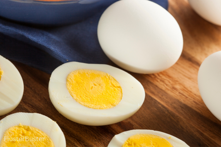 Struggling to make the perfect hard-boiled egg?  Here’s the key: boil, cool, &amp; peel like a pro! Say goodbye to overcooked yolks and hello to flawless eggs every time. 
Check out all the tips here! 👉 bit.ly/2l7maPH
#HardBoiledEggs #CookingTips