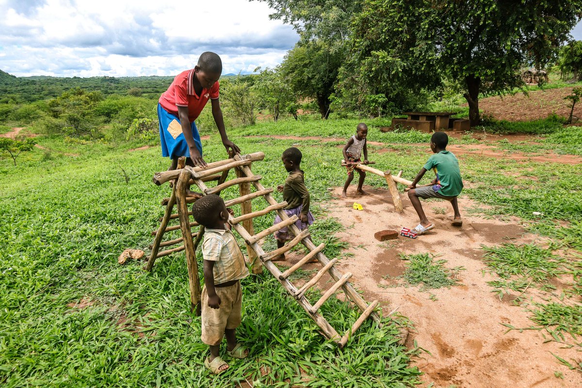 In Zimbabwe, Muchineripi Karubwa supports 58 kids at the Mutambatuvisi Reading Camp with <a href="/WorldVision/">World Vision</a>. Why is literacy important? 📖 Sparks love for learning 👧🏽👦🏾 Builds confidence 💪🏽 Empowers communities. At #CIES2025, we discuss how community-led education transforms futures.