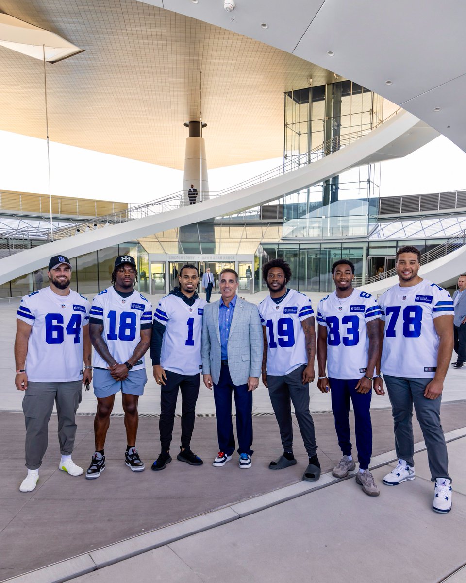 dallascowboys's tweet image. A home for our heroes 🇺🇸⭐️ 

Yesterday, we stopped by the @MohMuseum for a behind-the-scenes look into the history ahead of today's grand opening.  

🎟️ Get your tickets now at mohmuseum.org!
