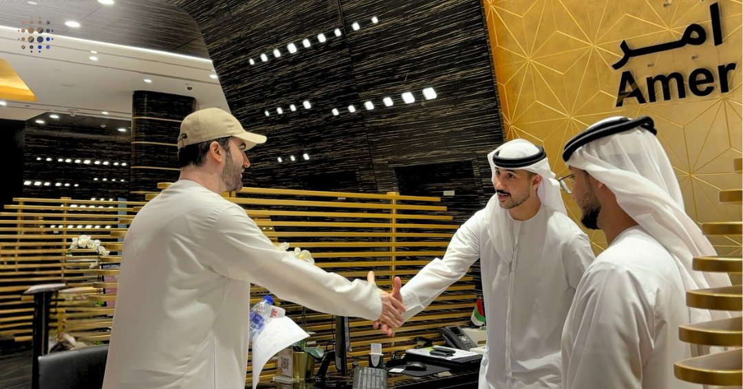 ftplatinum's tweet photo. زارنا الفنان الإماراتي الشهير محمد المزروعي بمركز فالك طيب بلاتينيوم، حيث قدّم له فريقنا بقسم امر أفضل الخدمات. سعدنا باستقبالك! 📷📷
#فلك_طيب_بلاتينيوم #محمد_المزروعي #خدمات_عامر
#FalakTayyebPlatinum #MohamedAlMazrouei #AmerServices https://t.co/HVQEDCmwny