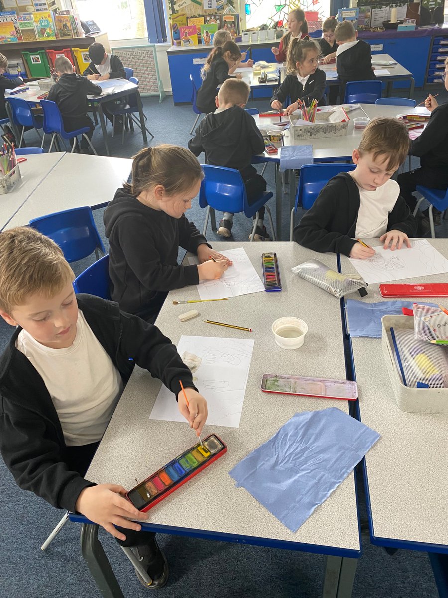 StAntsShipley's tweet image. In RE we listened to the story of The Last Supper. We then created artwork using watercolours 🎨🖌️#teamsas