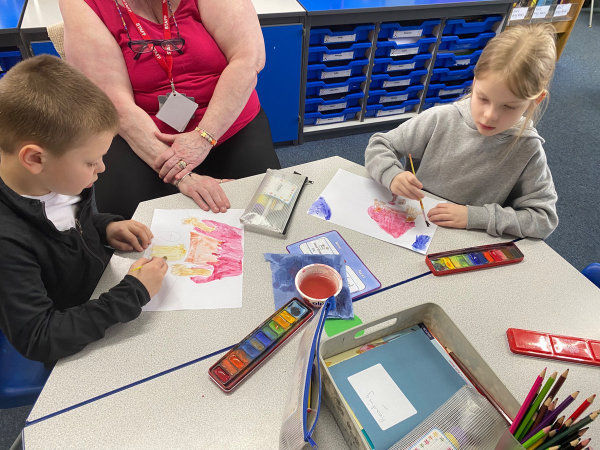 StAntsShipley's tweet image. In RE we listened to the story of The Last Supper. We then created artwork using watercolours 🎨🖌️#teamsas
