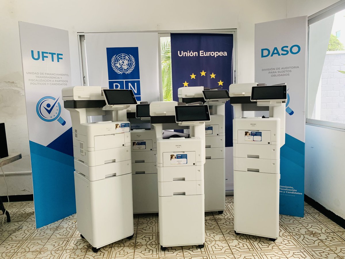 UFTFHONDURAS's tweet photo. ¡Buenas noticias! 

Gracias a la colaboración del @PNUDHonduras  y @UEenHonduras , en el marco del proyecto EuroElect-H, la UFTF dispondrá de  10 equipos de impresión, escaneo y fotocopiado que fortalecerán el trabajo de documentación y auditoría en la #DASO. https://t.co/6rhlxsSKmX