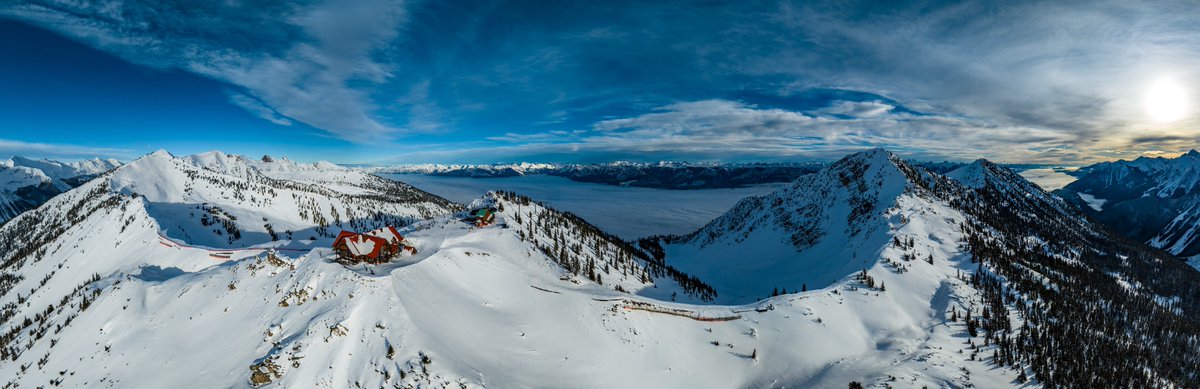 My new story for Vacay.ca explores Golden's curious Swiss guide past while uncovering my family's personal connections. Plus, I get to stay in a cozy restored chalet in a revived historic village! vacay.ca/2025/03/in-gol…
<a href="/TourismGolden/">Tourism Golden</a> <a href="/KickingHorseMtn/">Kicking Horse Mountain Resort</a> <a href="/KootRocks/">kootrocks</a>