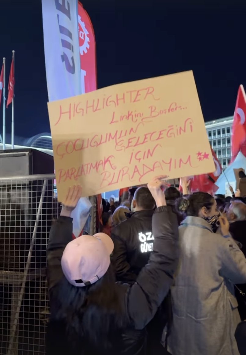 ‘Kısmetse Olur’ yarışmacısı Cansel Ayanoğlu, protestolara katıldı.