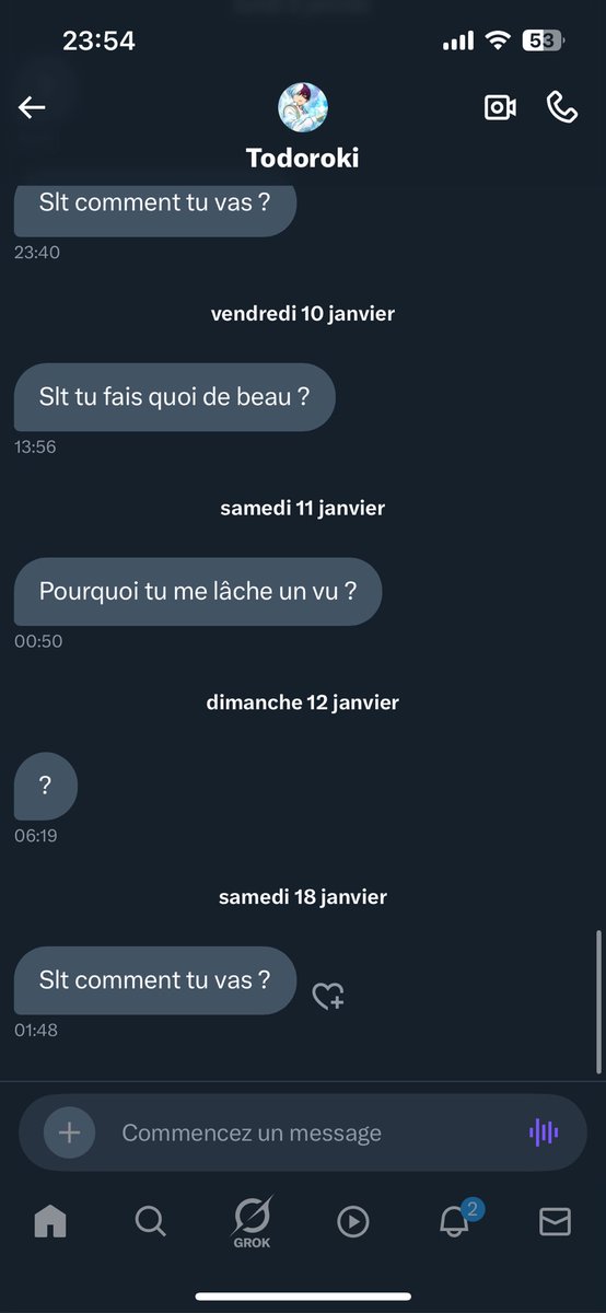 lilooouch's tweet photo. Ce mec est complètement tordu et forceur avec ses questions super indiscrète, les peu de message qui m’avait envoyé avant que je le bloque y’a longtemps https://t.co/EryfQGxIPk