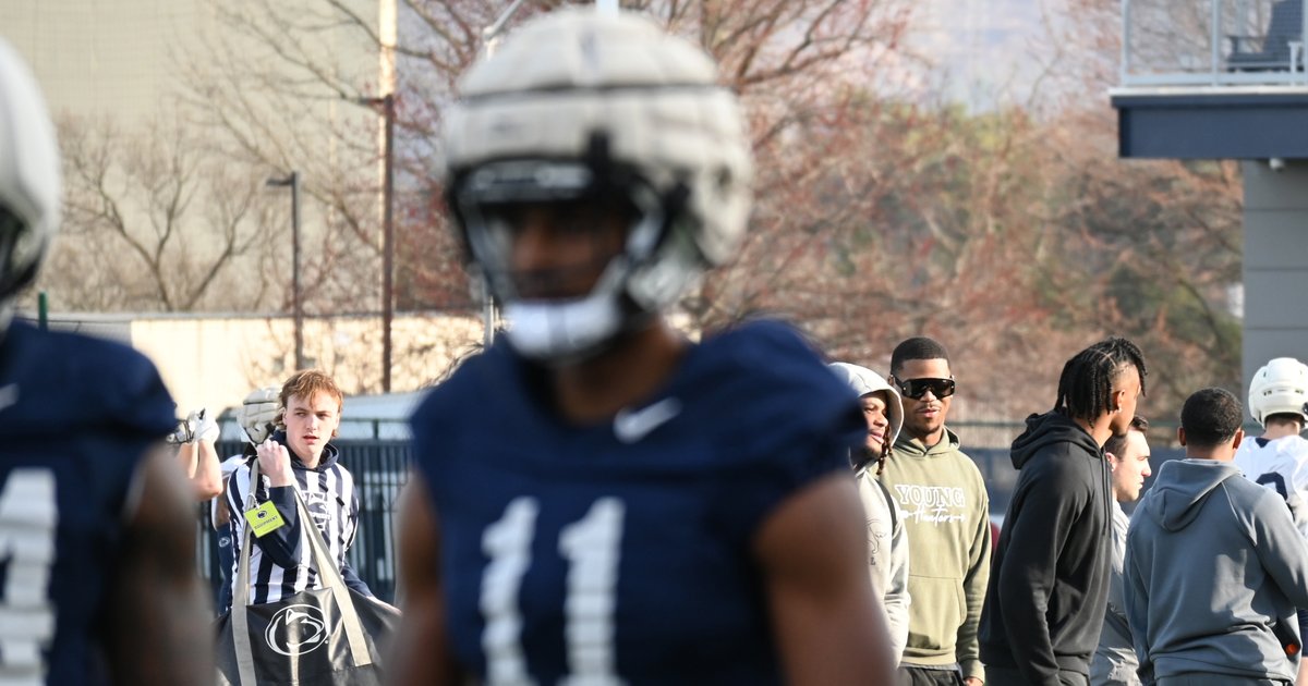 Not foreshadowing at all. Not at all. 

(That's Abdul in the background if you didn't know)