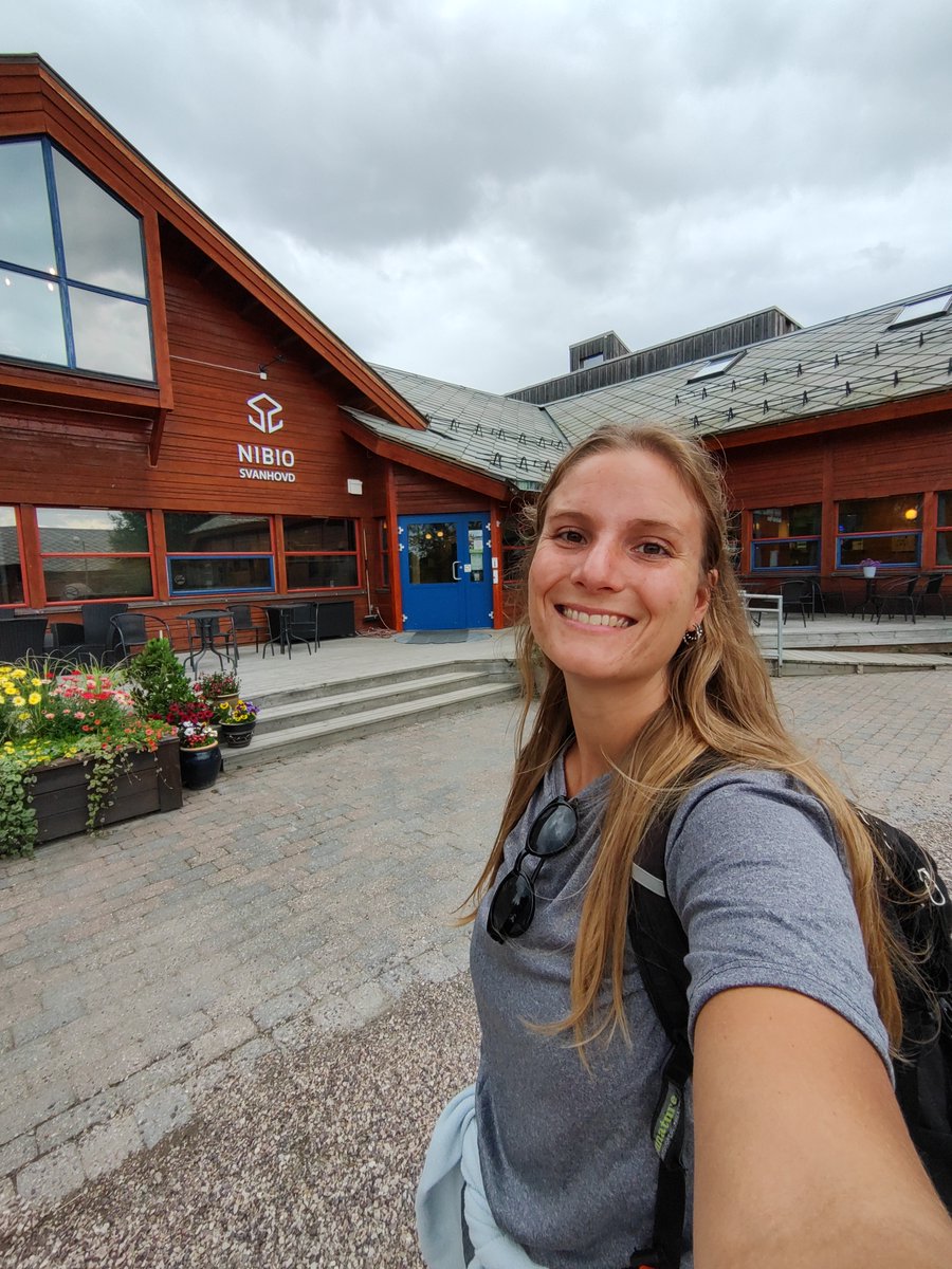 CarlaStadler's tweet photo. Last year, I worked at the  Norwegian Institute of Bioeconomy Research for a few months in the frame of the @cliffgrads Thank to all the people from the departments at NIBIO and especially to Junbin Zhao, who helped me during my stay and shared his time and knowledge with me 👩‍🔬 https://t.co/k3FkNsEolS