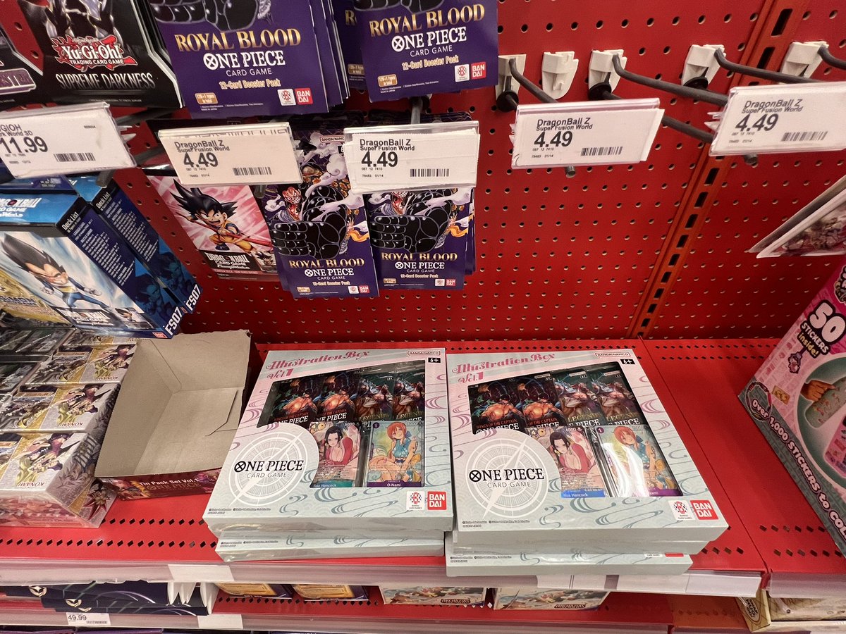 JasonYasonPBPN's tweet image. I broke my own rule 🤦‍♂️ don’t rip what you don’t collect. But they were stacked today and I had to take a shot. You know how it is lol even bought a stogie today. Today’s a day of relaxation and ripping. Should be a national holiday. #LetsRip #OnePiece #TOPPS @CardPurchaser