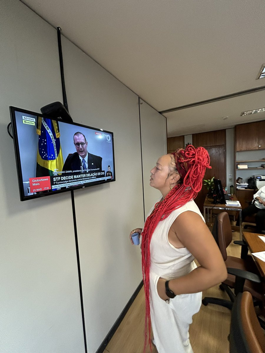 SEM ANISTIA! 
BOLSONARO NA CADEIA!