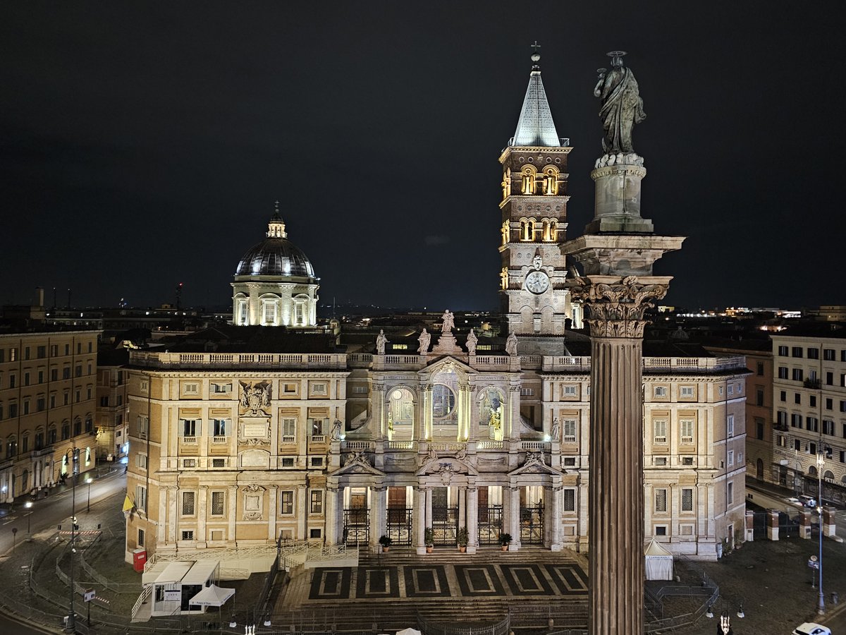 ludwigbarragan's tweet image. A beautiful sight of the Basilica of Saint Mary Major, in Rome.