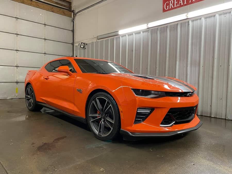 SharpTruck's tweet image. Crystal clear views ahead! 
Jade Amethyst Glass Ceramic Coating repels water ☂️, resists scratches, and lasts up to 1 year. 
• Easy to apply
Upgrade your visibility at sharptruck.com/?utm_campaign=… 
#GlassProtection #JadeAmethyst