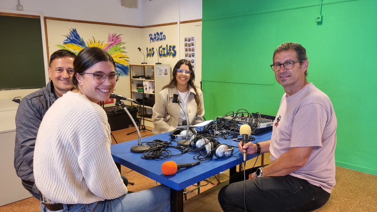 La pasada semana, nuestro colegio, el CEIP Los Giles, fue el anfitrión de un Encuentro de Profesorado del Programa ESTELA, impulsado por <a href="/EducacionGobC/">Educación Gobcan</a> . Este evento reunió a docentes del distrito eimpartí una formación sobre competencia lectora. www3.gobiernodecanarias.org/medusa/edublog…