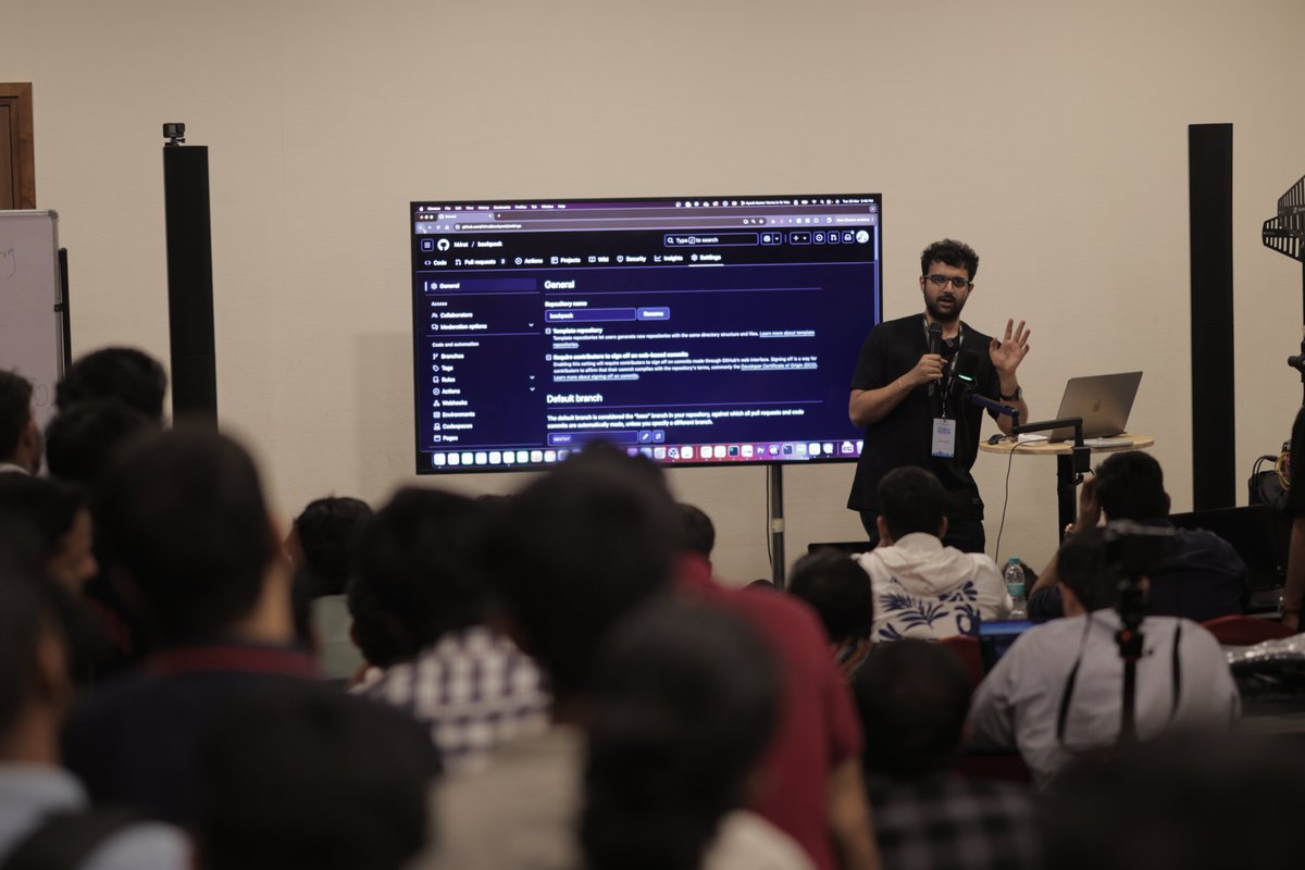SuperteamIN's tweet photo. banger workshops which you unfortunately missed
๐ solana summit, bengaluru
1/ getting started on solana without rust w/ @_0xaryan
2/ validator economics 101 ft. @himalaythakkarr @rajnandanivoice
3/ deg workshop by ravi (fide)
4/ build an aqi monitor from scratch w/ @abhinavguptaiaq @khushhhi_
5/ privacy w/ @arihantbansal
6/ building a depin app from scratch w/ @kirat_tw
7/ ionet workshop w/ @smiraldr