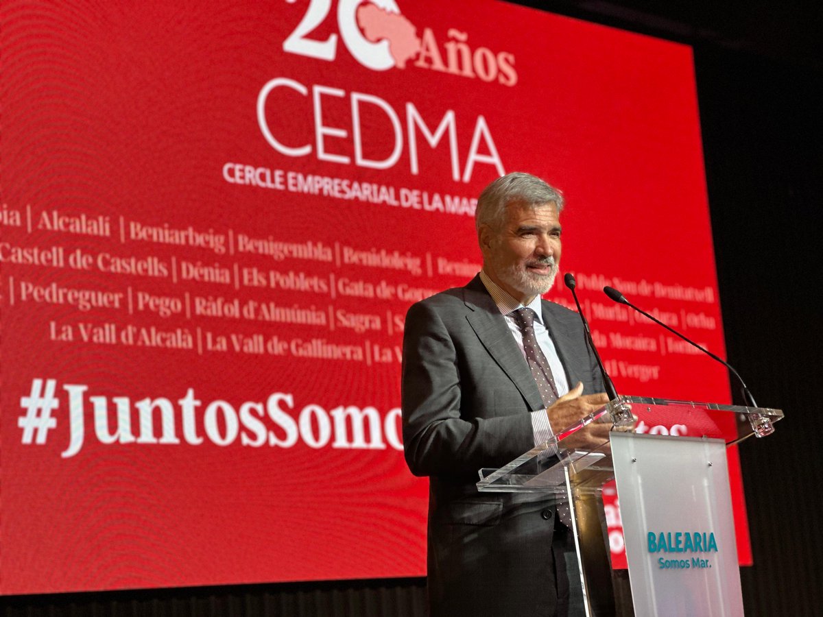 Adolfo Utor, presidente de #Baleària, ha clausurado en Dénia el evento del 20 Aniversario del Cercle Empresarial de la Marina Alta, donde ha destacado la importancia de tener un tejido empresarial unido y en 🤝 sintonía entre lo público y privado.

<a href="/Adolfo_Utor/">Adolfo Utor Martínez</a> <a href="/infocedma/">CEDMA-Marina Alta</a>
