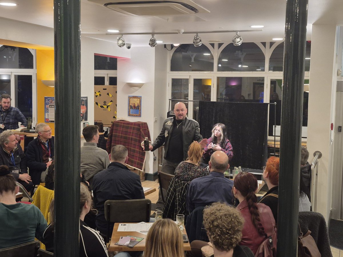 And finally we have some magic and illusion from Lee Joseph and Sienna! 🪄