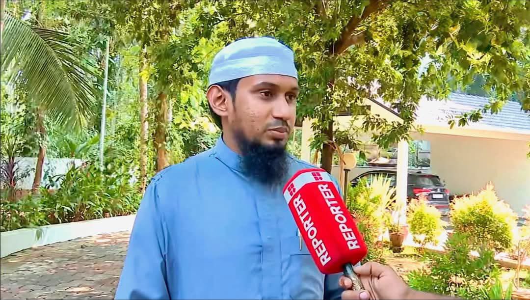 fannaforu's tweet image. &apos;&apos;അച്ഛനമ്മമാരുടെ ഏക മകനാണ് വിഘ്നേഷ്. ഒരുപാട് വാത്സല്യം കൊടുത്തിട്ടാണ് അവർ വിഘ്നേഷിനെ വളർത്തിയത്. അവന് കൂട്ടുകാർ വളരെ കുറവായിരുന്നു. പക്ഷേ   ആ അച്ഛനും അമ്മയ്ക്കും എന്നെ വിശ്വാസമായിരുന്നു. നീ അവനെ കൊണ്ടുപൊയ്ക്കോളൂ എന്ന് പറഞ്ഞിട്ടാണ് വിഘ്നേഷിൻ്റെ അച്ഛനും അമ്മയും അവനെ എനിക്ക്…