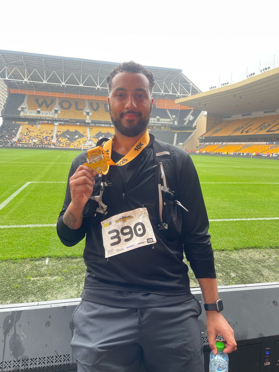 Well done to <a href="/AldersleyScien1/">Aldersley Science Dept</a> &amp; <a href="/AldersleyHighSc/">AldersleyHighSchool</a> PE teacher Mr Culver for completing the Wolves 10K Marathon this previous weekend 🐺🏃💨

We are all proud of you sir 🫡

#AldersleySport #APE #AlwaysPursuingExcellence