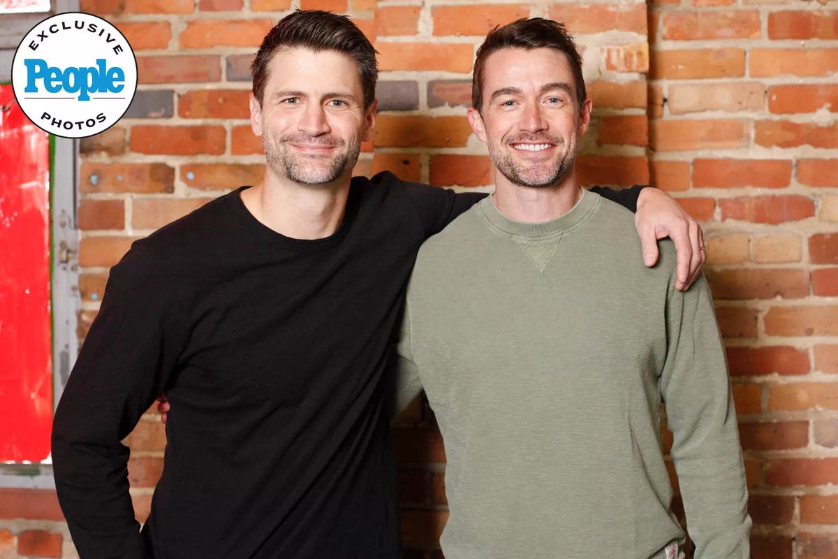 xRememberOTH's tweet image. always emosh when this cast reunites! 🥹