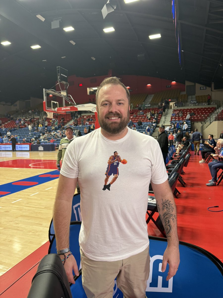 All week I’ll be wearing different former #JUCOPRODUCT player shirts to highlight the <a href="/NJCAA/">NJCAA</a> campaign of #samegamesamerules with the hope of addressing the inequities that JUCO players experience when transitioning to the NCAA 

Next up is Shawn Marion of Vincennes!!!