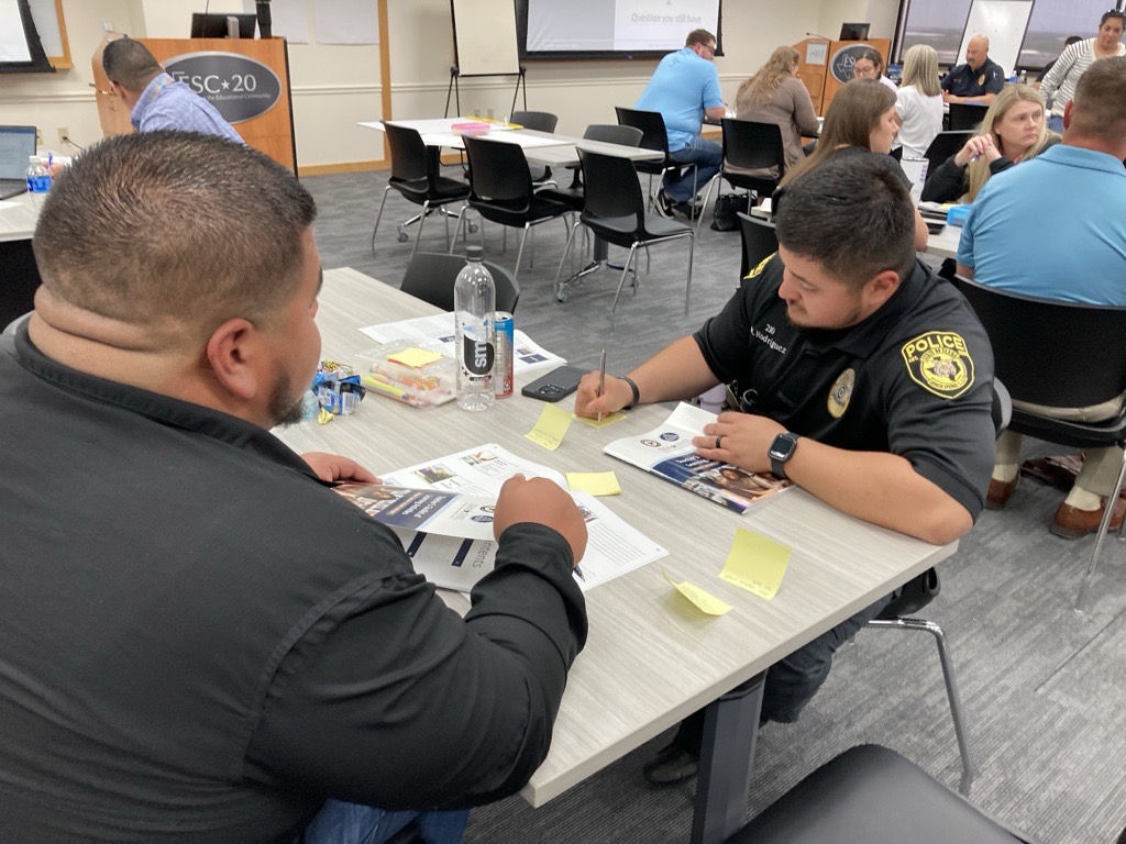TxSchoolSafety's tweet image. Lots of great discussion going on in our Staying Safe: #SchoolSafety Response training at @escregion20  today! Visit txssc.txstate.edu/events/staying… to learn more about this curriculum developed in partnership with @@safeschoolsorg and @alerrtcenter and to view upcoming training dates.