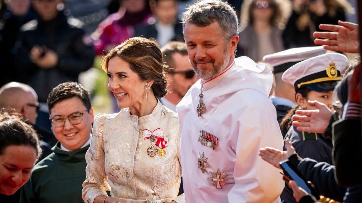 The Return of the King 🇬🇱👑🇩🇰 Let HMK visit #Greenland now! #GreenlandNotForSale <a href="/GreenlandMFA/">Greenland MFA 🇬🇱</a>