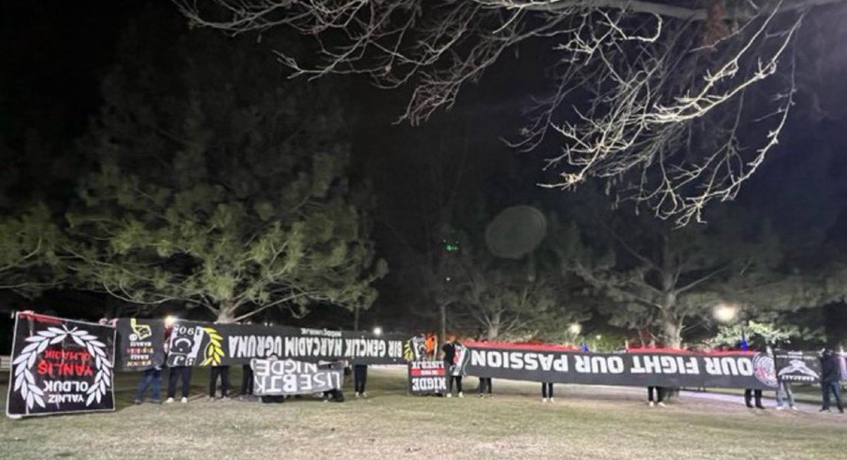 ScoriaHools's tweet photo. ultrAslan UNI Niğde Ele Geçirmiş Olduğu çArşı Niğde Pankartları Ters Açtı https://t.co/PpANYMoRBA