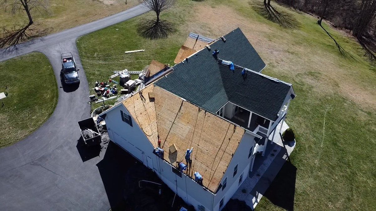 FaheyRoofing's tweet photo. Here we have an awesome green Landmark Pro shingle roof being installed in Beckley, WV. Lots of small details on this one and very steep. My foreman Robin and crew are fantastic with jobs like this! 

Give us a call for top-of-the-line service and a product that can’t be beat in performance and warranty. 

CertainTeed is a high-quality product we have stood by 💯 for almost close to a decade. 

We do NOT jump around to different shingles because of prices or deals. We stand firm in what we believe is the 
BEST. 

Give us a call at 304-736-7663
WV,KY and Ohio 

#roofingcontractor #roofing #Fahey #certainteedlandmark #certainteed
