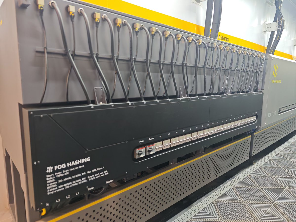 Paul Jin Li (@pauljinli) on Twitter photo Come and see our brand-new <a href="/FogHashing/">Fog Hashing</a> BC40 Elite immersion container at #MiningDisrupt Completely re-designed. Highly integrated, fast deployable, self-designed PDUs make easy to switch between diff miners, best quality, and you get reliable service with FogCare and the team! Come and see our brand-new <a href="/FogHashing/">Fog Hashing</a> BC40 Elite immersion container at #MiningDisrupt Completely re-designed. Highly integrated, fast deployable, self-designed PDUs make easy to switch between diff miners, best quality, and you get reliable service with FogCare and the team!
