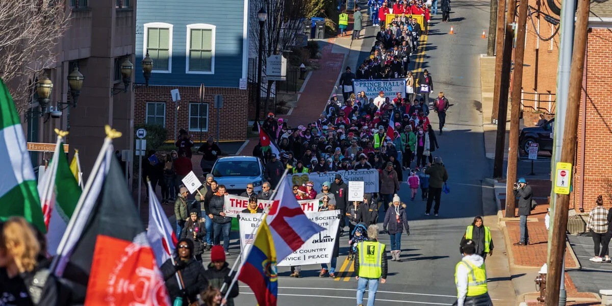 MLKMarch's tweet image. Today's the day! Make your gift to the MLK Diversity Engagement Foundation anytime before 11:59 p.m. tonight here:

givechoose.org/nonprofits/MLK…

You gift helps support our scholarship fund and community programs in Loudoun County!