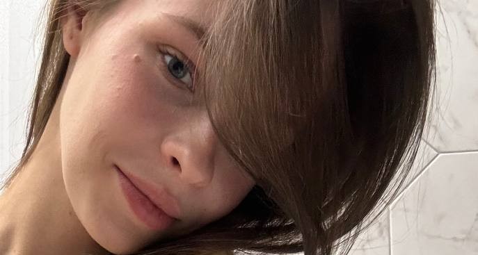 Love is sharing fries and not being mad when they steal the last one🍟💑