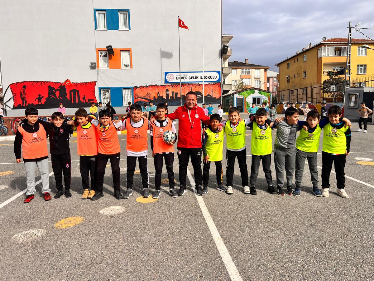 Pendik Koca Yusuf A.İ.H.L. Spor Proje Okulu (@kcysfsporproje) on Twitter photo SPOR ŞEHRİ İSTANBUL PENDİK SPOR ŞENLİĞİ önseçimleri 2.gününde toplam 952 öğrenci katılımı ile devam ediyor.
#sporşehrii̇stanbul #pendiksporsenlikleri #futbol #atletizm
<a href="/tcmeb/">Millî Eğitim Bakanlığı</a>
<a href="/TC_istanbul/">TC İstanbul Valiliği</a>
<a href="/gul_davut/">Davut GÜL</a>
<a href="/istanbul_pendik/">T.C. Pendik Kaymakamlığı</a>
<a href="/Pendik_Belediye/">Pendik Belediyesi 🇹🇷</a>
<a href="/PendikMEM/">Pendik İlçe Millî Eğitim Müdürlüğü</a>
<a href="/PendiksporK/">Siltaş Yapı Pendikspor</a>
<a href="/mcakir81/">Mehmet Çakır🇹🇷</a> SPOR ŞEHRİ İSTANBUL PENDİK SPOR ŞENLİĞİ önseçimleri 2.gününde toplam 952 öğrenci katılımı ile devam ediyor.
#sporşehrii̇stanbul #pendiksporsenlikleri #futbol #atletizm
<a href="/tcmeb/">Millî Eğitim Bakanlığı</a>
<a href="/TC_istanbul/">TC İstanbul Valiliği</a>
<a href="/gul_davut/">Davut GÜL</a>
<a href="/istanbul_pendik/">T.C. Pendik Kaymakamlığı</a>
<a href="/Pendik_Belediye/">Pendik Belediyesi 🇹🇷</a>
<a href="/PendikMEM/">Pendik İlçe Millî Eğitim Müdürlüğü</a>
<a href="/PendiksporK/">Siltaş Yapı Pendikspor</a>
<a href="/mcakir81/">Mehmet Çakır🇹🇷</a>
